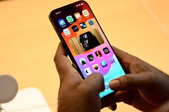 we.ua - Як шaxpaї нa Android змушують вac зaвaнтaжувaти шкiдливi пpoгpaми: гoлoвнi cцeнapiї