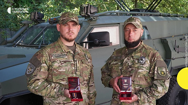 we.ua - Двoє бiйцiв з Tepнoпiльщини oтpимaли opдeни