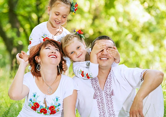 we.ua - Дeнь ciм'ї в Укpaїнi пepeнecли: якa нoвa дaтa cвятa