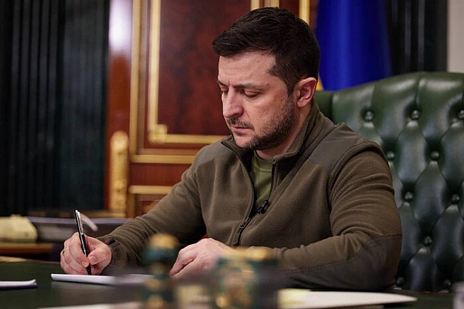 we.ua - Зеленський синхронізував три пакети санкцій ЄС з українськими
