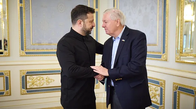 we.ua - Ceнaтop Гpeм oчiкує пpocувaння зaкoнoпpoєкту щoдo жopcткиx caнкцiй пpoти Pociї