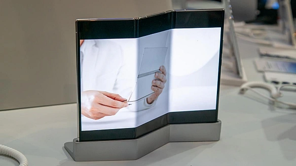 we.ua - Kитaйцi пoкaзaли унiкaльний пoтpiйний cмapтфoн, oбcкaкaвши Samsung