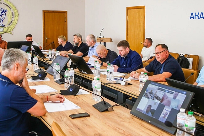 we.ua - Український клуб хоче грати у закордонному чемпіонаті. Йому дали відповідь