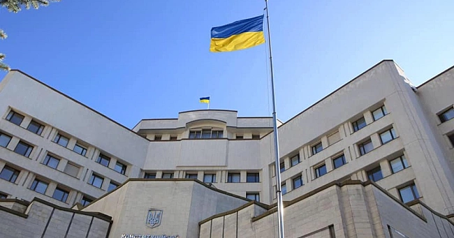 we.ua - Дорадча група експертів звинуватила комітет Ради в затягуванні процесу призначення суддів КСУ