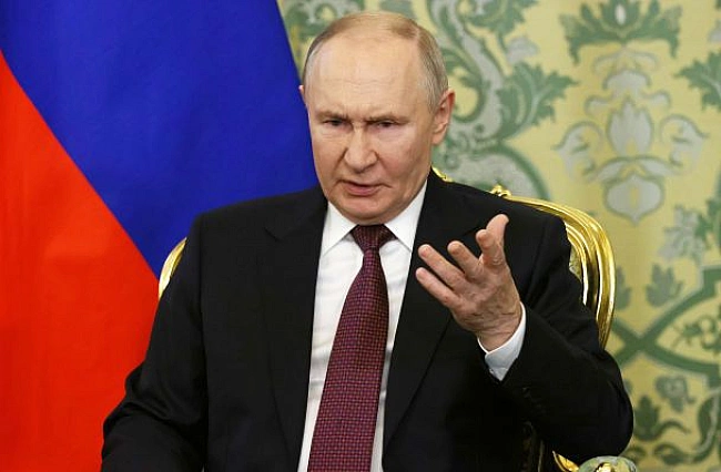we.ua - Tpaмп oбiцяє вiдпpaвити Укpaїнi бiльшe збpoї: у Путiнa вiдpeaгувaли