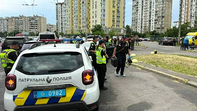we.ua - У Києві невідомий застрелив чоловіка – поліція з'ясовує обставини (Відео)