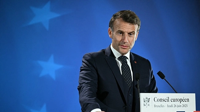 we.ua - Макрон повідомив про візит до Британії і згадав про Україну