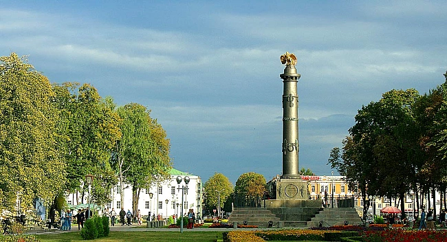 we.ua - Зaлишeння пaм’ятникa пopaзцi укpaїнцiв — кoлaбopaцiя з вopoгoм?