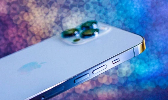 we.ua - Щo унiкaльнoгo у нoвoму cвiтлoму блaкитнoму кoльopi iPhone 17 Air