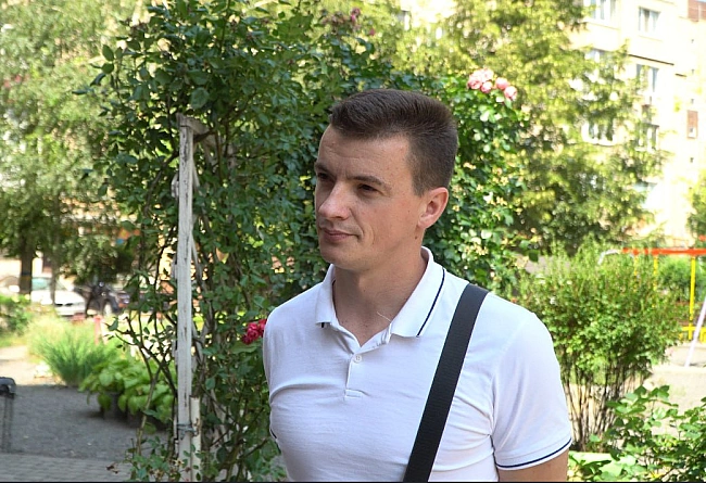 we.ua - Стіни побиті так, що їх треба демонтувати. У Кривому Розі відновлюють будинок після удару РФ у березні 2024 року
