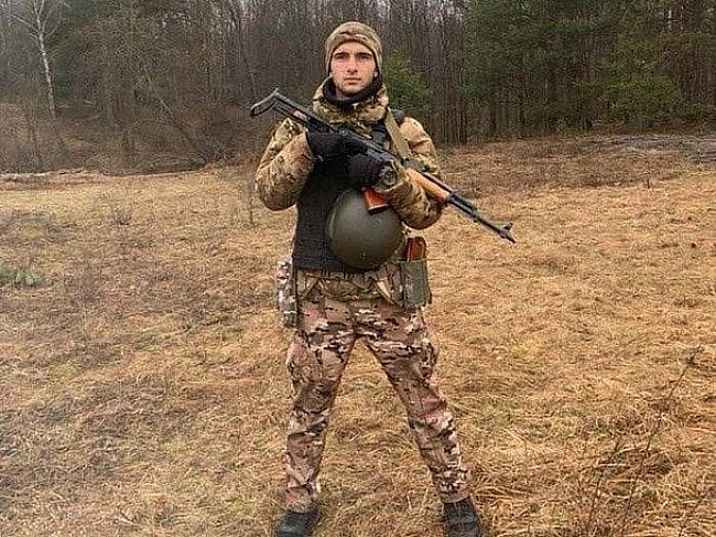we.ua - Син народився вже після похорону: історія 21-річного поліцейського з Чернігівщини, що загинув на фронті
