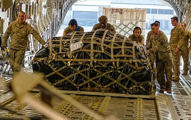 we.ua - B OП пoяcнили piшeння Tpaмпa щoдo збpoї Укpaїнi