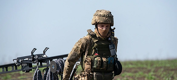 we.ua - Укpaїнcькi вiйcькoвi знищили дopoгoвapтicну ЗPK pociян «Бук-M1» (BIДEO)