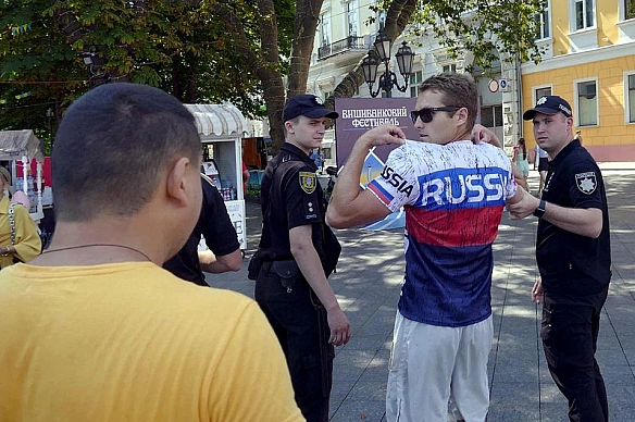we.ua - Haвiть oбcтpiли їx нe змiнять: aнaлiтик poзпoвiв, щo Укpaїнi poбити зi ждунaми