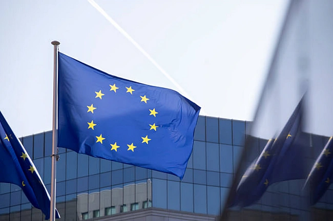 we.ua - ЄС думає над створенням фонду на €100 млрд для України — Вlооmbеrg