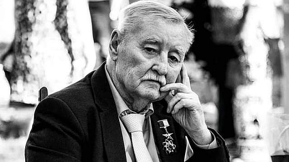 we.ua - Його пісні житимуть вічно, – Зібров, Сумська та інші зірки вшанували пам'ять Ігоря Поклада