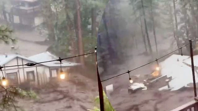 we.ua - Хвилі зносили й змивали будинки на шляху: після Техасу повінь накрила Нью-Мексико