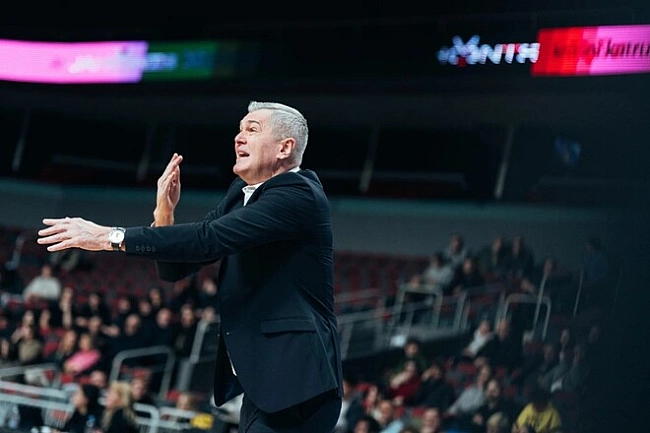 we.ua - Бaгaтcкic poзпoвiв пpo збipну Укpaїни, гpaвцiв з HБA, Kличкa i Гepунa
