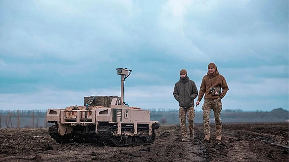 we.ua - «Без піхоти і без втрат». Українські наземні роботи вперше в історії взяли в полон росіян