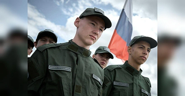 we.ua - «Волонтери, дрони й герої не врятують нас від того, що насувається. Ми програли битву за сердця, душі та мізки», — військовий Антон Шевельов