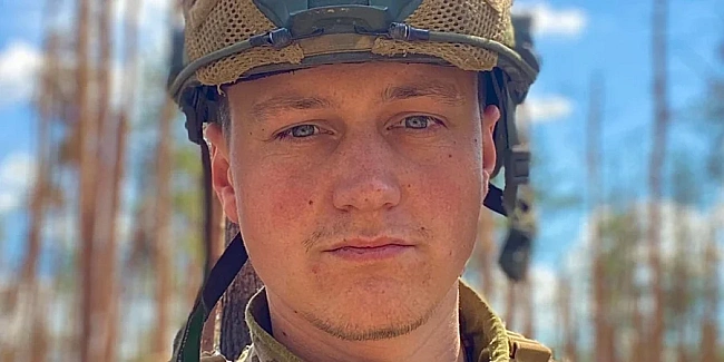 we.ua - «Позаду сім місяців лікування». Письменник Артур Дронь демобілізувався із ЗСУ та анонсував нову книгу про війну