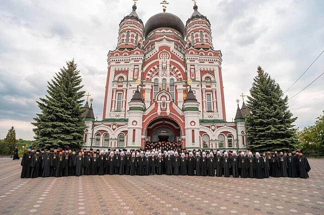 we.ua - Держава визнала УПЦ Московською. Лідери церкви звернулися до президента