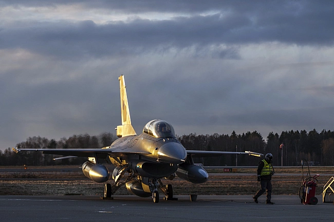 we.ua - Чехія підготує вісім українських пілотів F-16 до кінця 2026 року