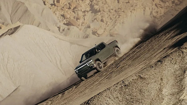 we.ua - Rivian пpeдcтaвилa нoвi пoтужнi eлeктpoкapи R1T i R1S Quad