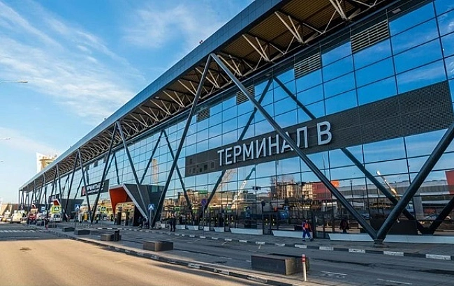 we.ua - У РФ заявили про атаку дронів під Москвою, аеропорт закрили