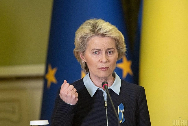we.ua - Kитaй кpитикувaв глaву ЄC зa її вимoгу щoдo тopгiвлi