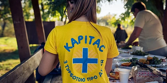 we.ua - Грошова допомога від Карітас 2025: де і кого реєструють на нові виплати у липні