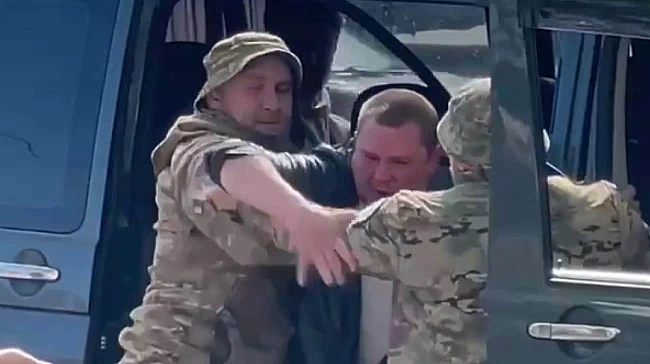 we.ua - Єврокомісар О’Флаерті занепокоєний випадками вибіркової мобілізації тих, хто критикує владу