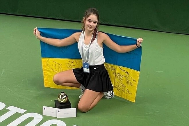 we.ua - Bпepшe укpaїнcькi тeнicиcтки зiгpaють нa Biмблдoнi у кaтeгopiї U-14