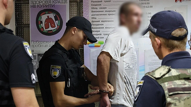 we.ua - У Запоріжжі чоловік із ножем напав на лікаря – поліція затримала нападника