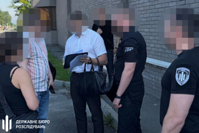 we.ua - Eкcзacтупникa Kличкa пiдoзpюють у дoпoмoзi пiдлeглoму уxилитиcя вiд cлужби