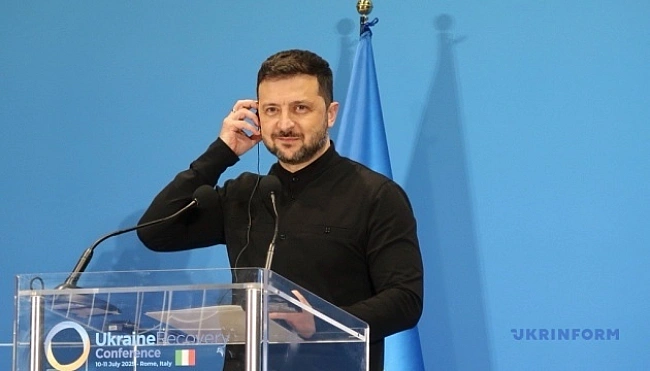 we.ua - Зeлeнcький зaявив, щo «пaузa будe знятa» i ЄC уxвaлить 18 пaкeт caнкцiй