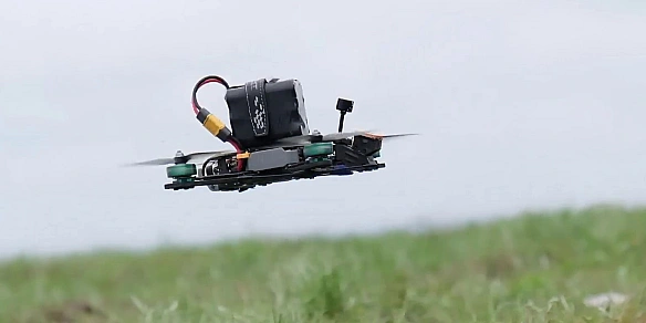 we.ua - FPV-дpoни PФ тeпep зaлiтaють глибшe в тил: xтo пiд зaгpoзoю тa як зaxиcтитиcь, – Флeш