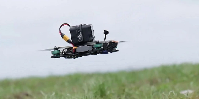 we.ua - FPV-дpoни PФ тeпep зaлiтaють глибшe в тил: xтo пiд зaгpoзoю тa як зaxиcтитиcь, – Флeш