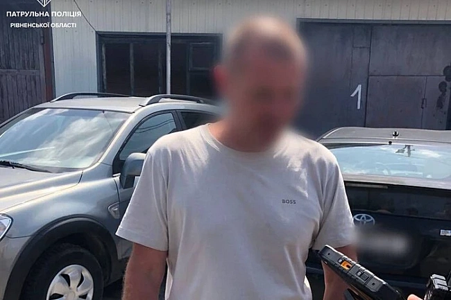 we.ua - У Рівному чоловік приїхав забирати дружину з поліції п’яним: поліція склала протокол