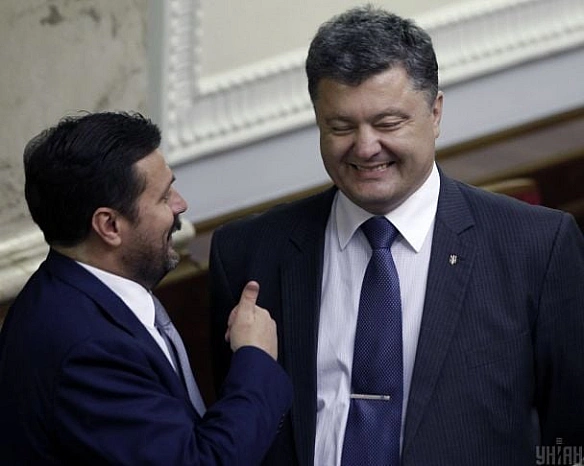 we.ua - Порошенко піариться на бюджетній дорозі, розбитій фурами його заводу - експерт