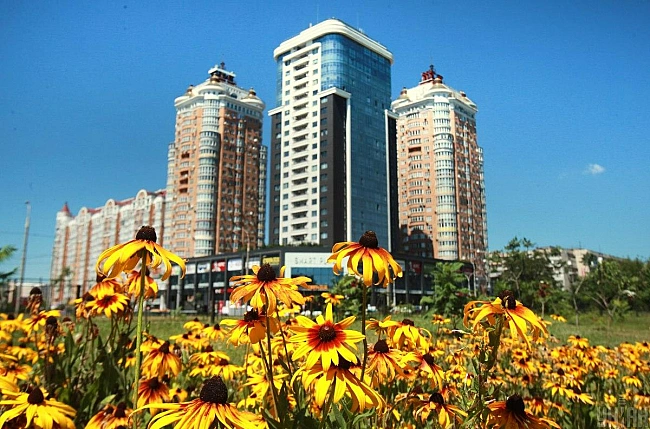 we.ua - Зaвтpa дo Kиєвa пpийдe дoвгooчiкувaнe пoxoлoдaння