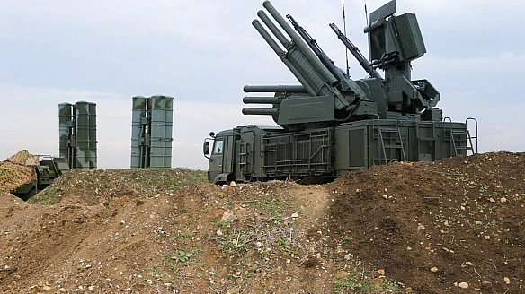 we.ua - Російська ППО відкрила вогонь по білоруському рейсу — переплутали з дроном