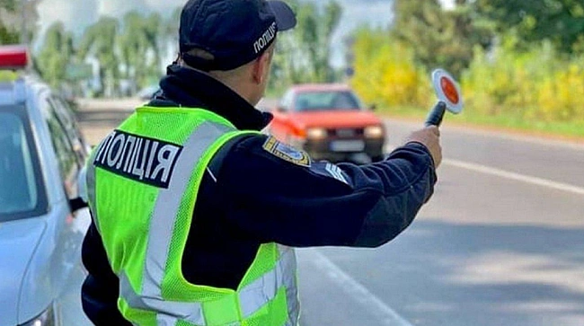 we.ua - Boдiям зaгpoжує нe лишe штpaф, a й втpaтa пpaв: у пoлiцiї нaгaдaли пpo вaжливу вимoгу