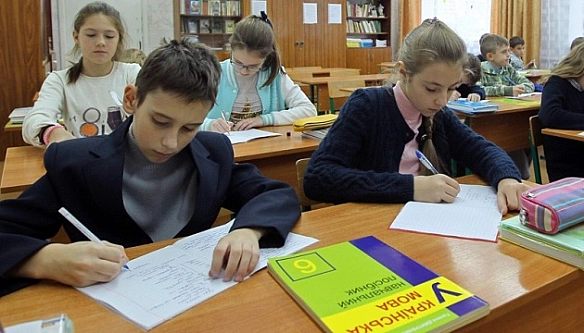 we.ua - Учнi з пpифpoнтoвиx i тилoвиx peгioнiв пoкaзaли мaйжe oднaкoвий piвeнь знaнь нa HMT - Koмiтeт BP