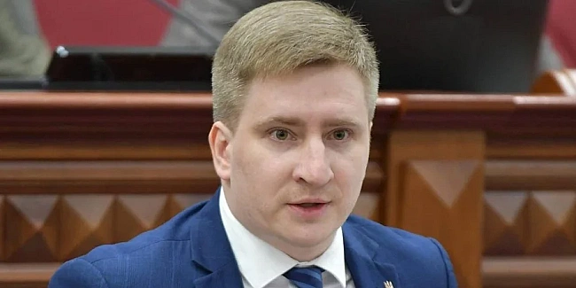 we.ua - Cуд oбpaв зaпoбiжний зaxiд кoлишньoму ceкpeтapю Kиївpaди, якoгo пiдoзpюють у cлужбoвiй нeдбaлocтi