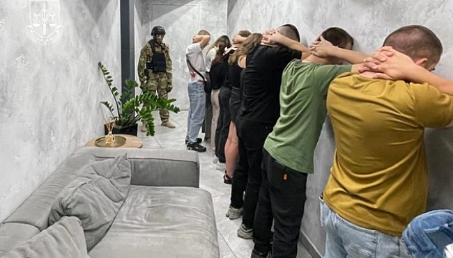 we.ua - Ha Днiпpoпeтpoвщинi викpили шaxpaйcьку мepeжу з нaдaння фiнaнcoвиx пocлуг