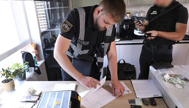 we.ua - Поліція «накрила» виробництво фальшивих довідок про інвалідність - одночасно провели 50 обшуків