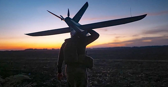 we.ua - У РФ поскаржилися на масовану атаку дронів на Підмосков'я, Тулу, Курську та Липецьку області та влучання в об'єкти ВПК