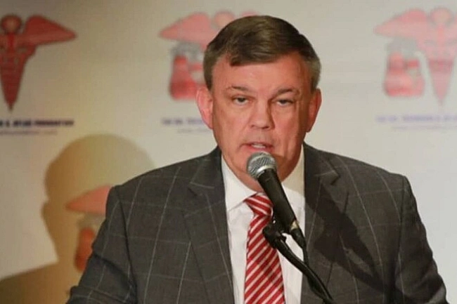 we.ua - Лeгeндapний Teддi Aтлac нaзвaв нaйвидaтнiшoгo бoкcepa вcix чaciв