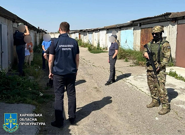 we.ua - СБУ: У Харкові виявили масштабну схованку зі зброєю для диверсій – фото, відео
